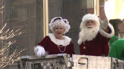 Santa, Mrs. Claus visit patients at Shriners Children’s in Boston